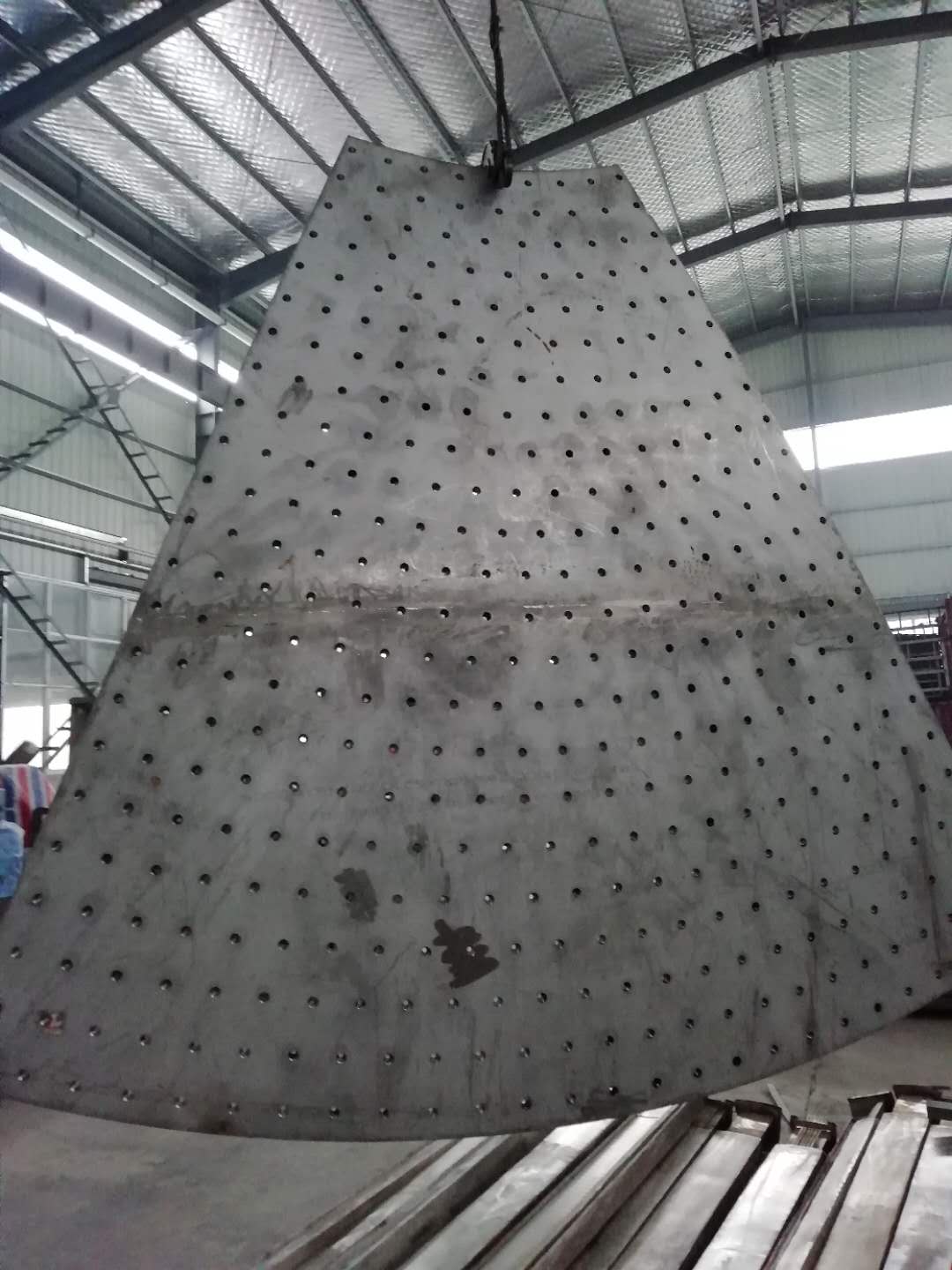 主風分布板、主風分布管